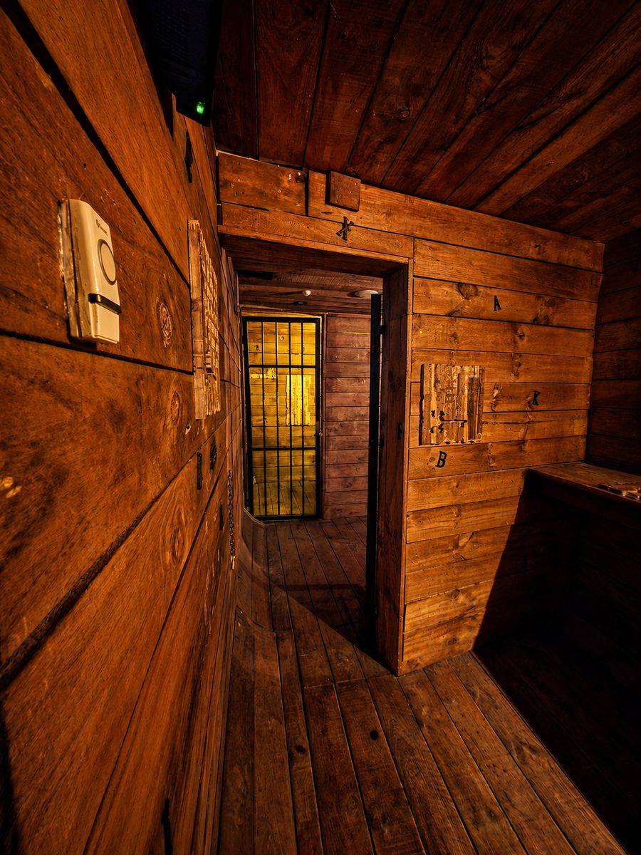 Mutiny escape room