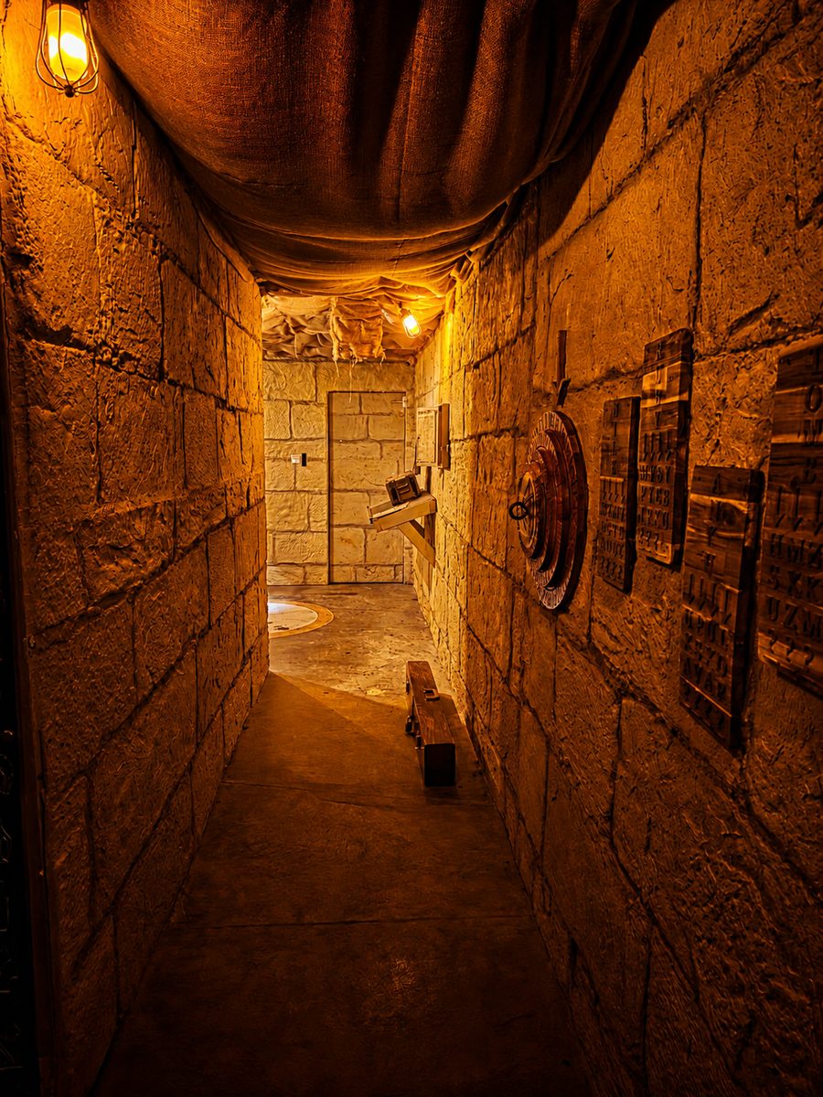 The Lost Tomb of Monthu escape room